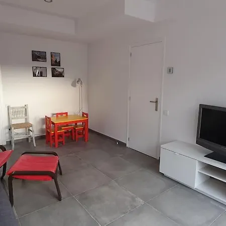 Casa Centro Del Pueblo Con Piscina Privada * Sant Vicenç de Montalt