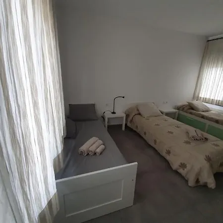 Casa Centro Del Pueblo Con Piscina Privada