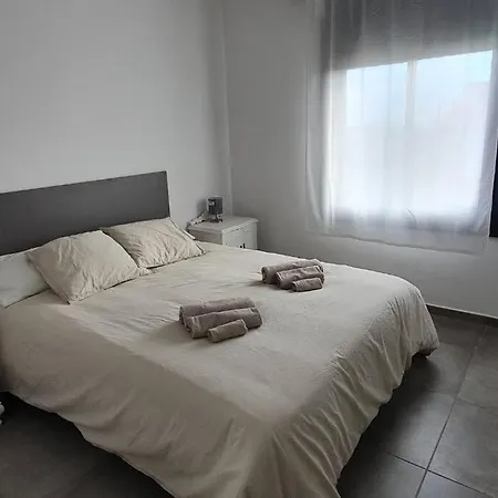 Casa Centro Del Pueblo Con Piscina Privada
