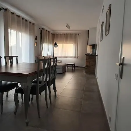 Casa Centro Del Pueblo Con Piscina Privada * Sant Vicenç de Montalt